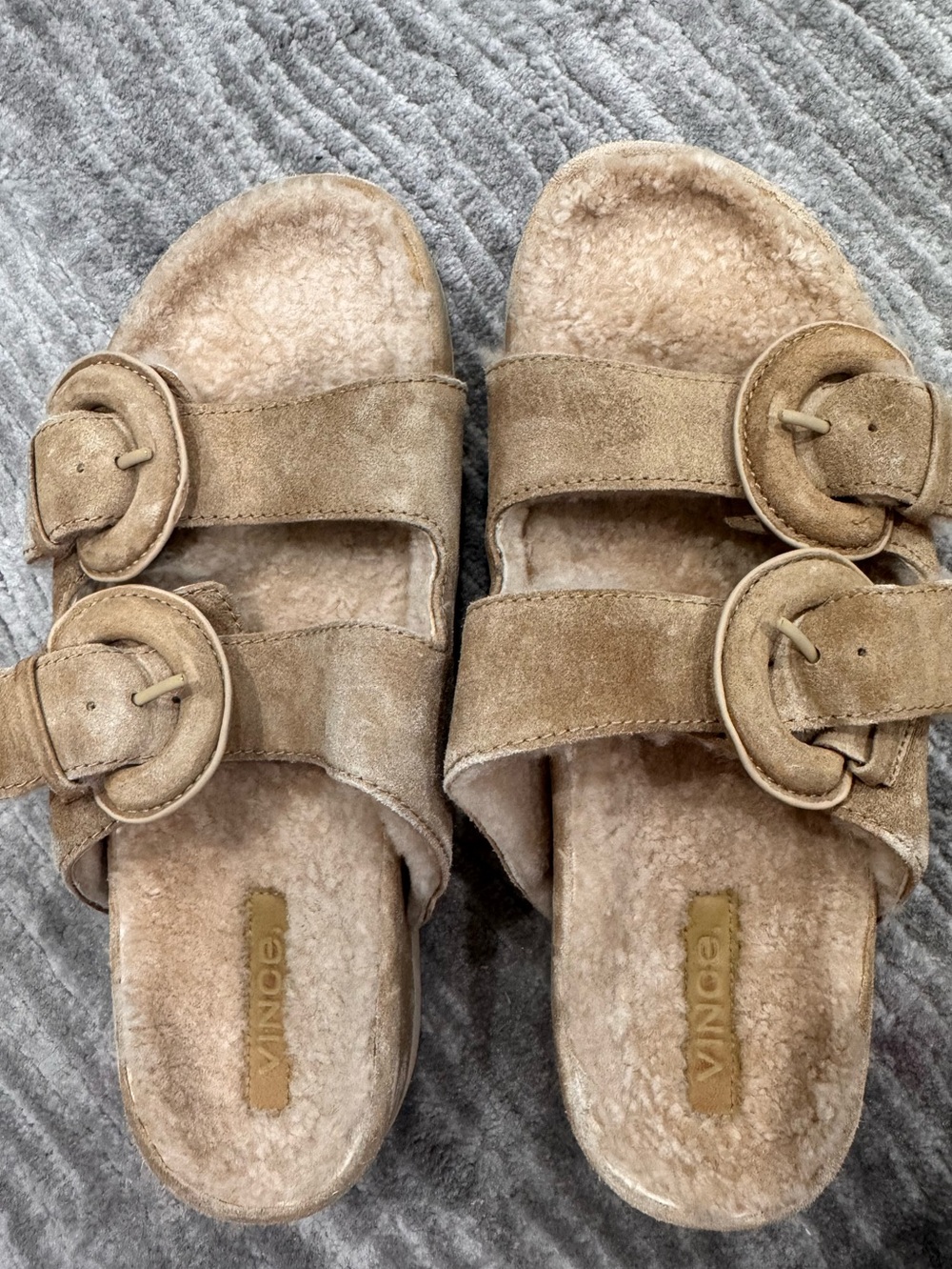 Vince Tan Suede Sandals Slides
Women's Size: 8
Condition: Very Good